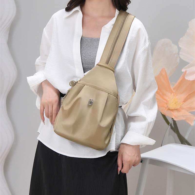 🎒 Multifunktionell ryggsäck i nylon · Din snygga följeslagare i vardagen