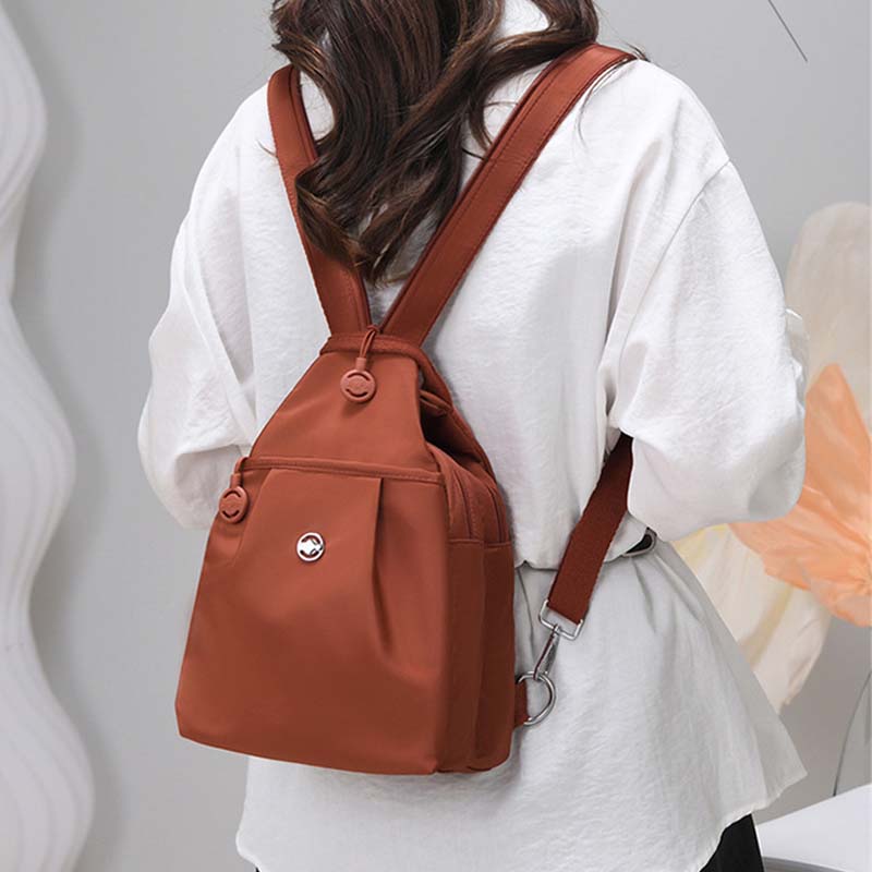 🎒 Multifunktionell ryggsäck i nylon · Din snygga följeslagare i vardagen