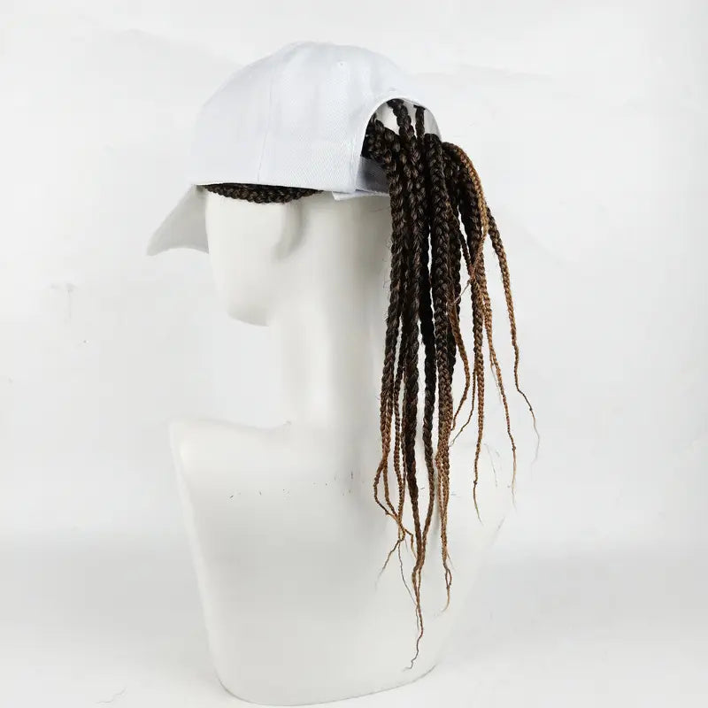 Flätad perukkeps – Snapback-keps med fastsydda dreadlockfläto