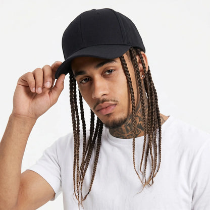 Flätad perukkeps – Snapback-keps med fastsydda dreadlockfläto