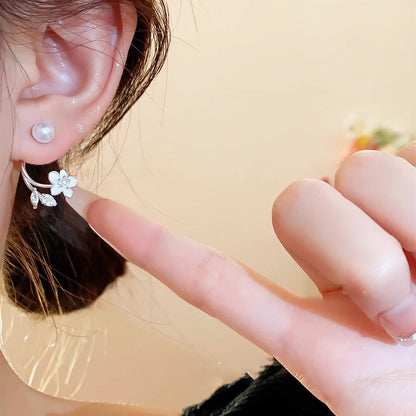 🎀Ethereal Blossom örhängen: Örhängen i sterlingsilver med blommor och pärlor för kvinnor