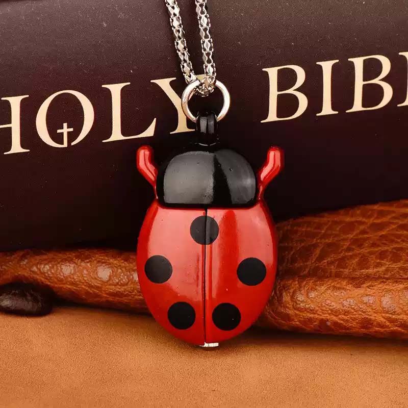 🐞 Halsband med vintage nyckelpiga-fickur