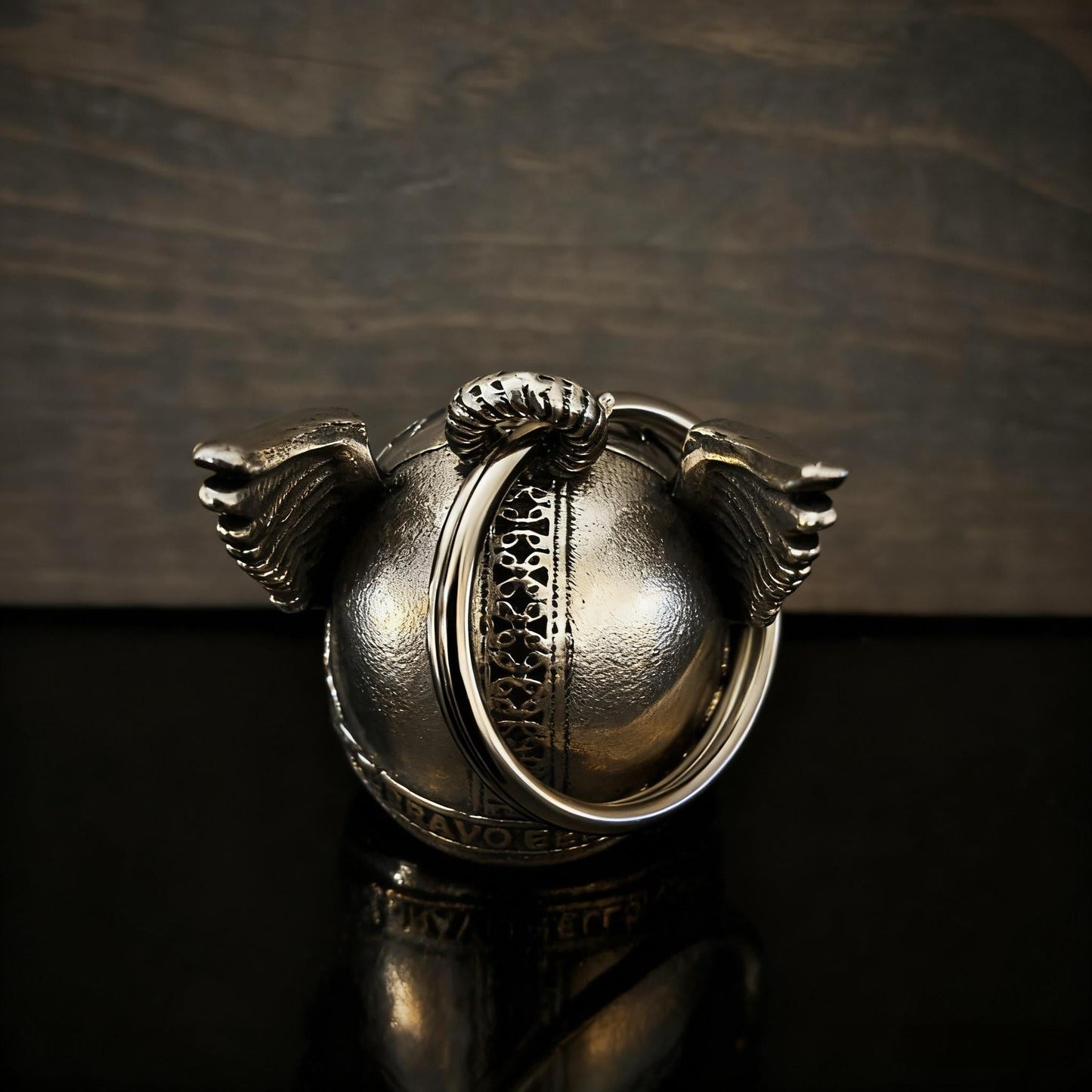 🛡️ Odin Vikinga-amulettnyckelring 🔔