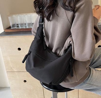 🏆5 000 sålda denna vecka!🔥Designer Direktförsäljning👜 Dammode Enfärgad Axelremsväska i Nylon
