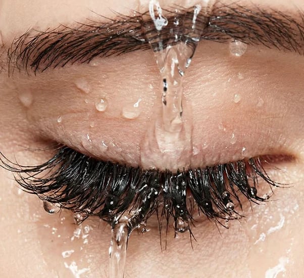 💖KÖP 1 FÅ 1 GRATIS💖Mascara som ger volym och längd utan att kladda