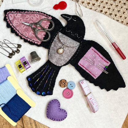 🖤 “Ravens minnessak – Stygnens väktare” ✨