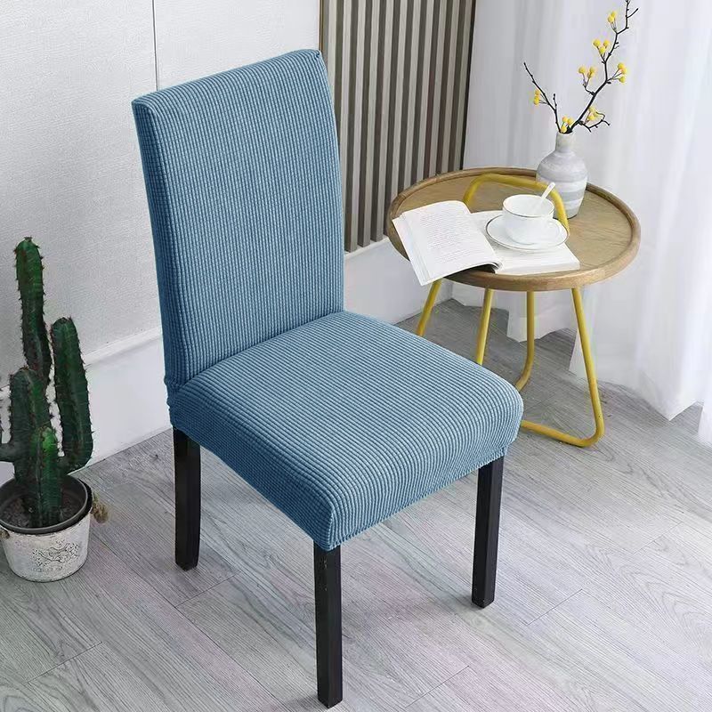 Snygga stolsöverdrag – ge dina gamla stolar ett lyft på nolltid!