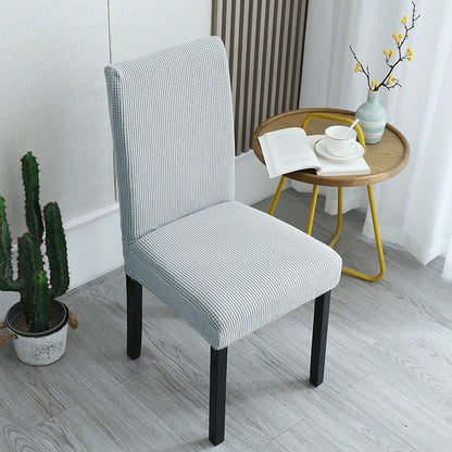 Snygga stolsöverdrag – ge dina gamla stolar ett lyft på nolltid!