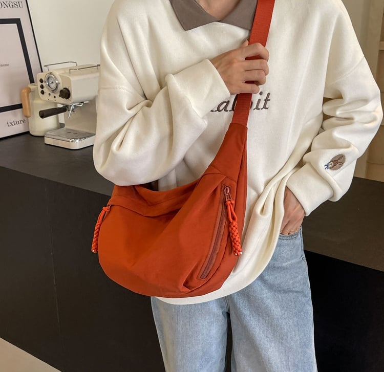 🏆5 000 sålda denna vecka!🔥Designer Direktförsäljning👜 Dammode Enfärgad Axelremsväska i Nylon