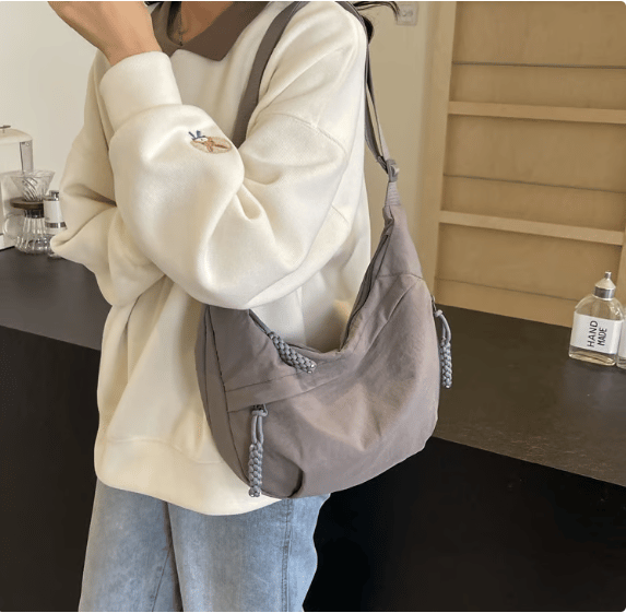 🏆5 000 sålda denna vecka!🔥Designer Direktförsäljning👜 Dammode Enfärgad Axelremsväska i Nylon
