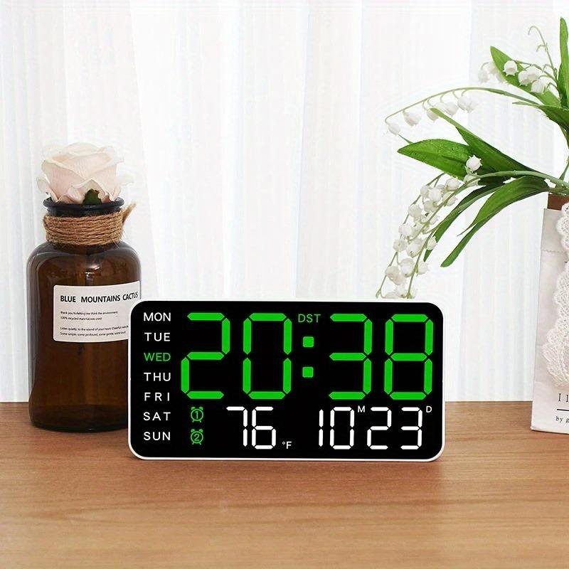 Stor digital väggklocka med LED-display, datumvisare och termometer, perfekt present till äldre, dekoration för vardagsrummet och sovrummet