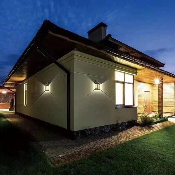 Solar volfram vägglampa.