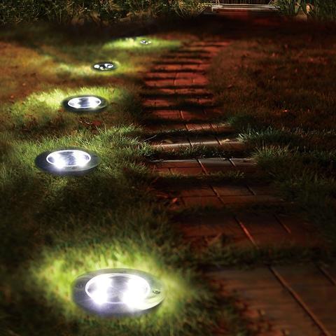 Soldriven LED gångvägsljus